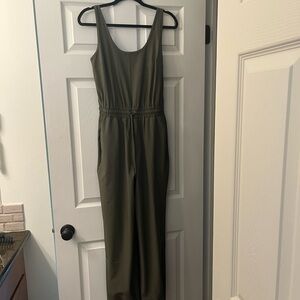 Olive Green Sleeveless Jumpsuit